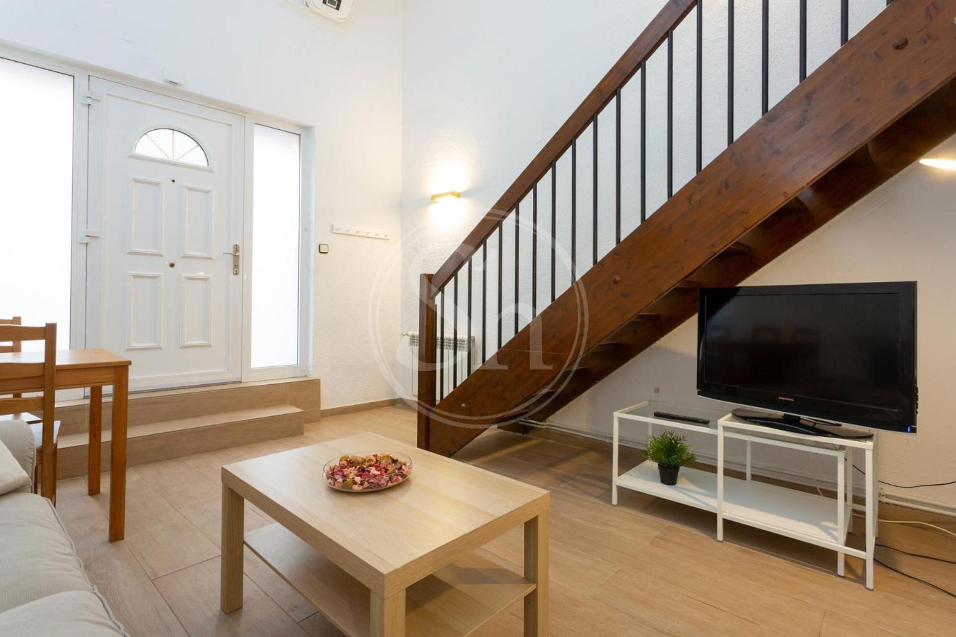 Practico Apartamento Cerca De Estacion De Sants Барселона Экстерьер фото